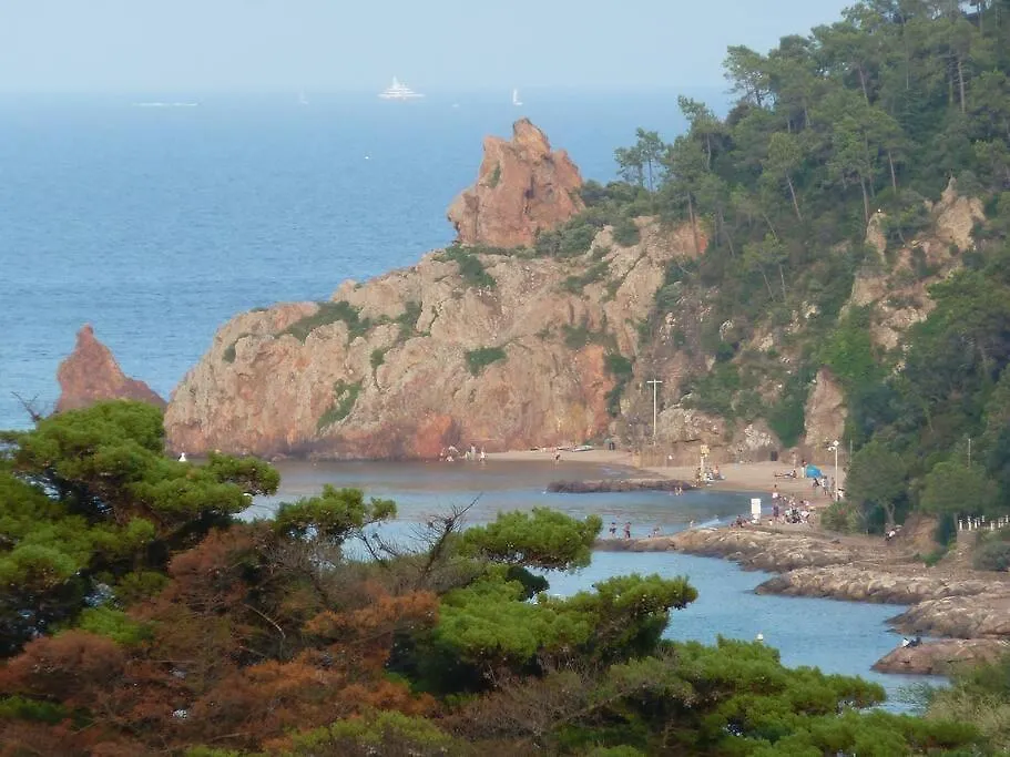 Théoule-sur-Mer Vue Baie A 5Min De La Plage 44M² Avec Parking דירה